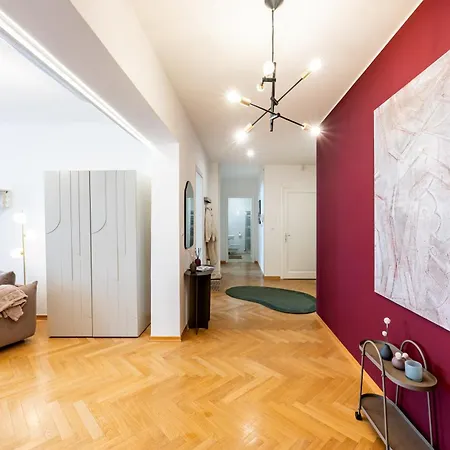 Days - Spacious 3bdr With Workspace, Ac In New Town *